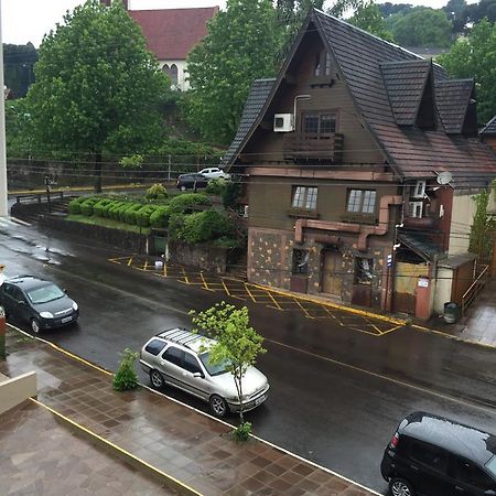 Res. Alcides Balzaretti Apartment Gramado Ngoại thất bức ảnh